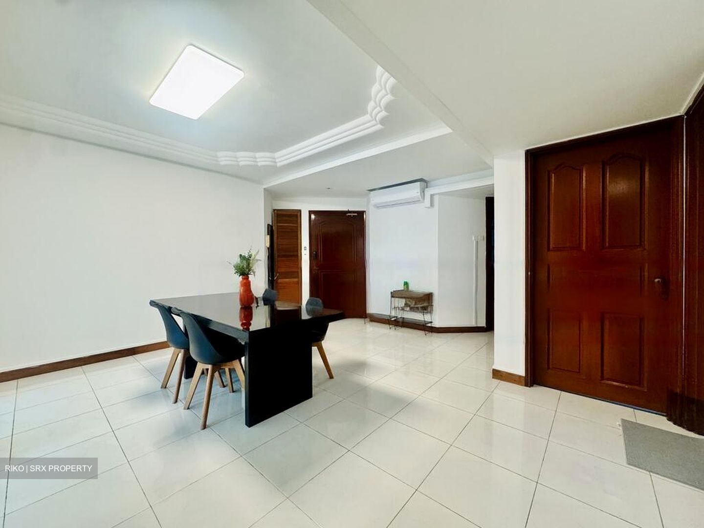 Melville Park (D18), Condominium #453327181